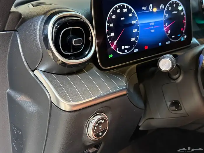 مرسيدس C300 2024 (( بحالة الوكالة )) 10