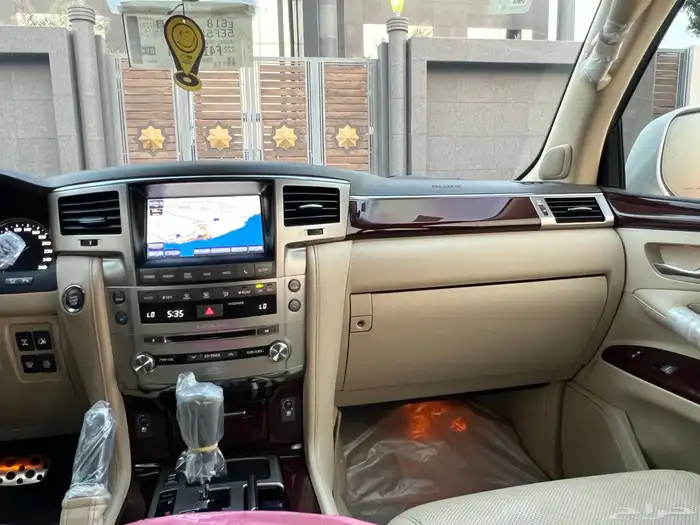 جيب لكزس LX 2015 فل كامل DD نظيف جدا منوة المستخدم 32
