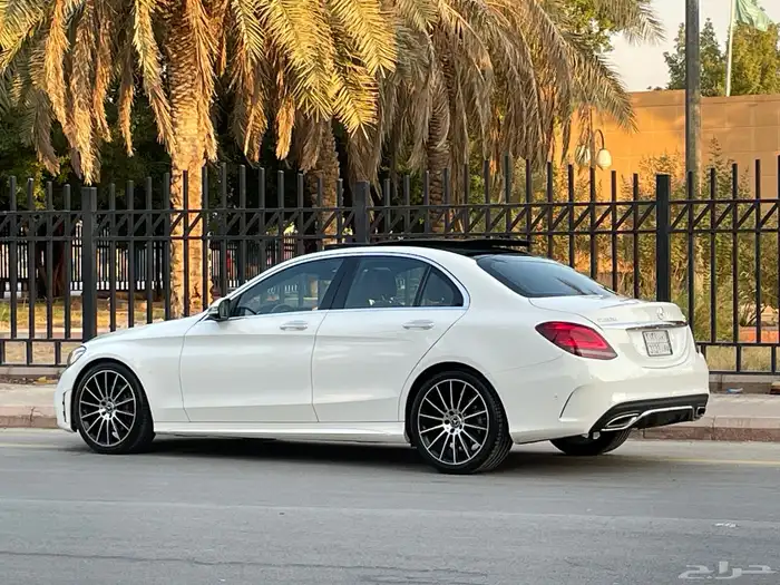 مرسيدس C200 2019 خليجي فل كامل منوة المستخدم 11