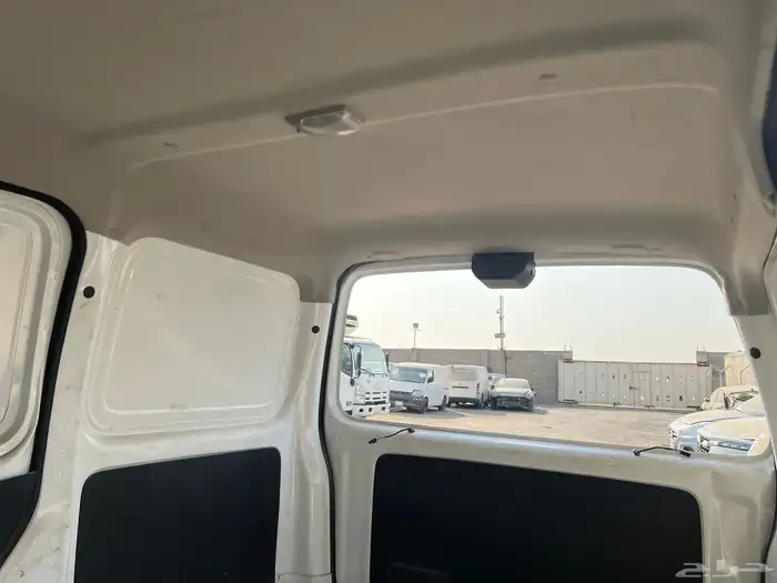 سوزوكي فان إيكو 2025 مصدوم 9