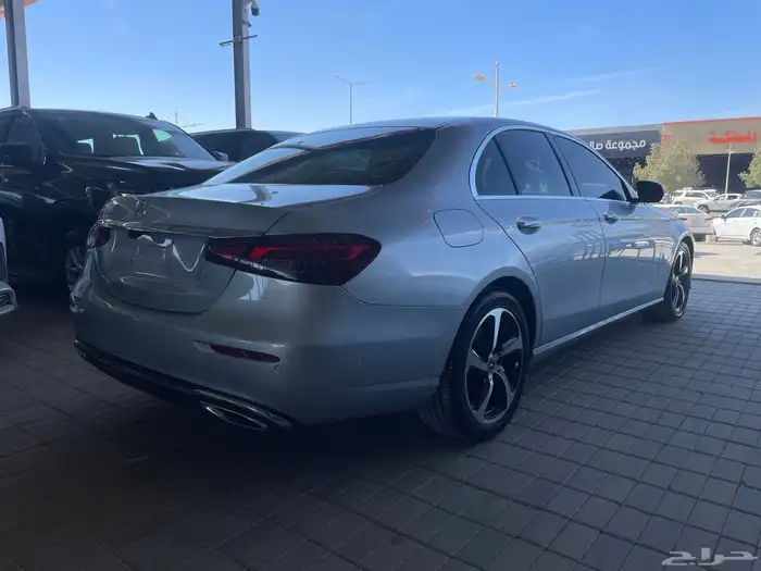 مرسيدس 2021 E250 رادار قياده ذاتيه فتحه سقف ( بنزين ) 2.0T 4