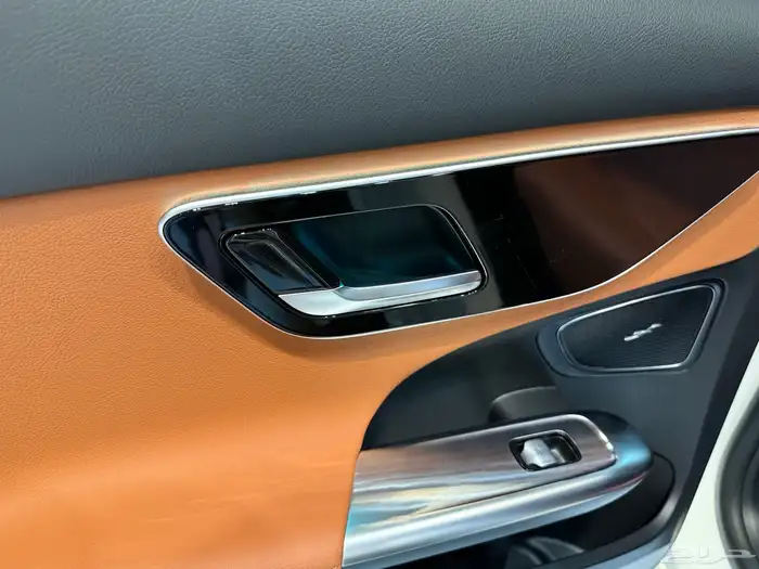 مرسيدس C300 2024 (( بحالة الوكالة )) 19