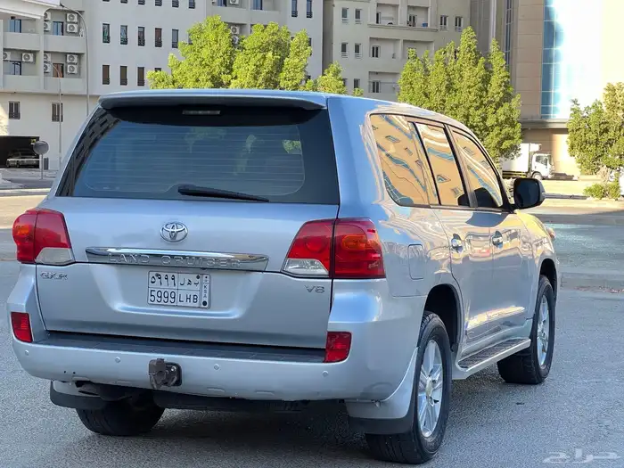 تويوتا لاند كروزر جيب موديل 2013 قمة النظافه 13