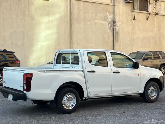 ايسوزو ديماكس موديل 2014 14