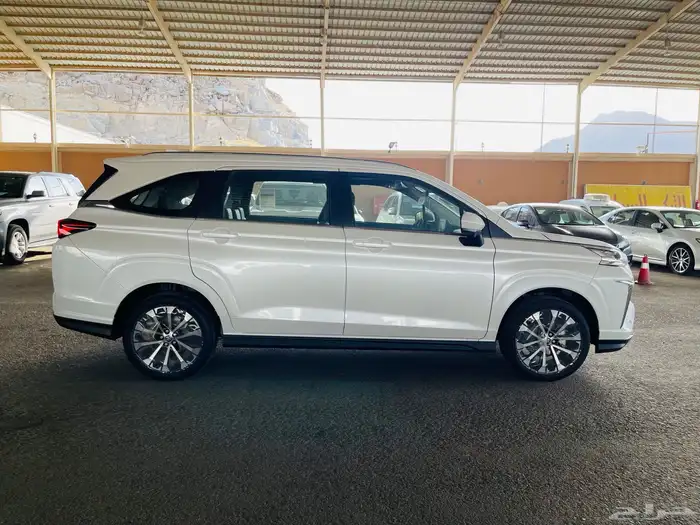 تويوتا فيلوز - GLX - 2025 2