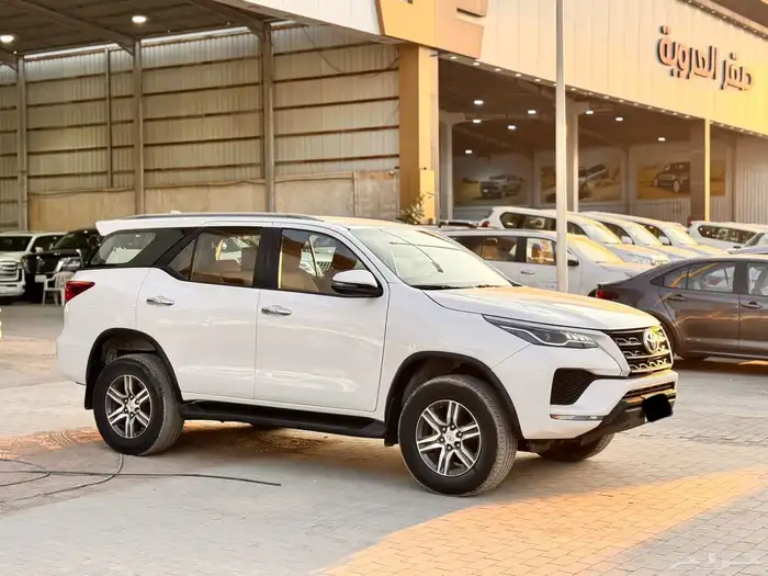 تويوتا فورتشنر 2022 ابيض دبل 3