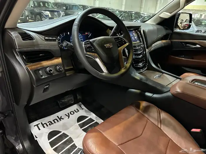 كاديلاك اسكاليد موديل 2016 فل كامل نظيف جدا 17