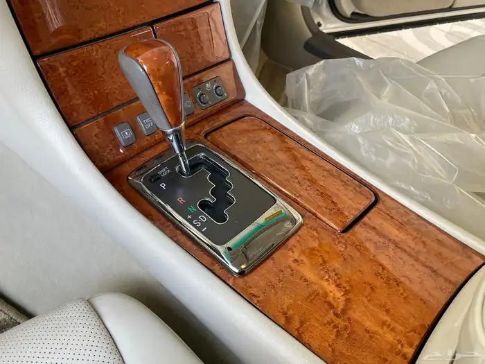 لكزس ( مخزن ) 44