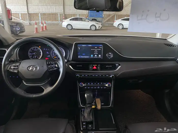 هيونداي ازيرا 2019 بنزين 11