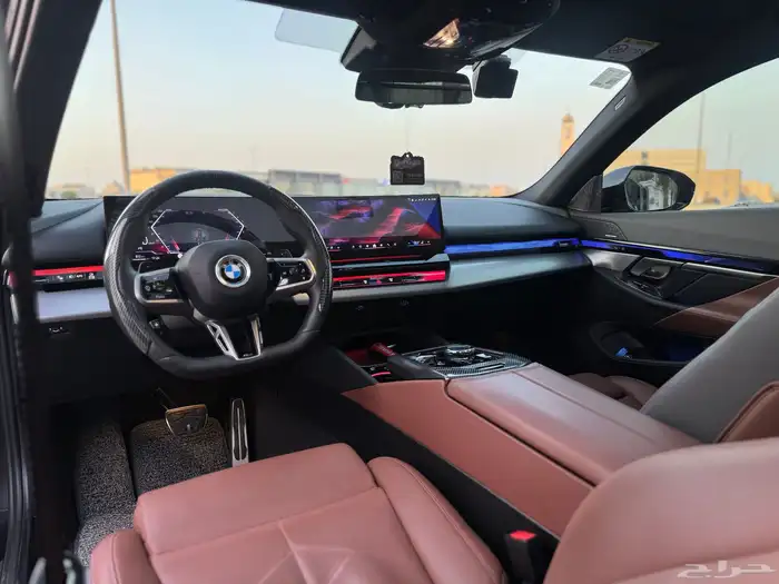 بي ام دابليو 530i m 2024 20