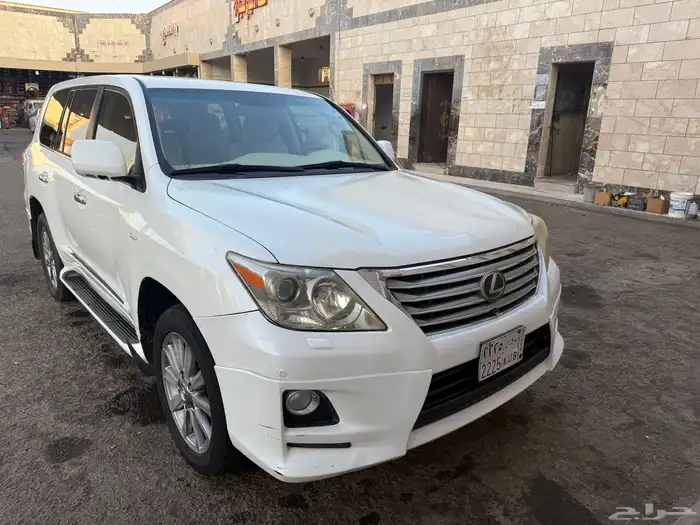 جيب لكزس 2011 1