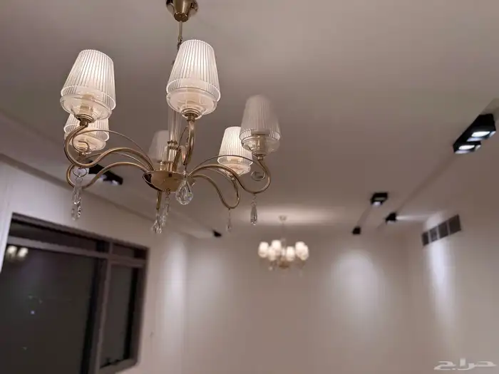 تجهيزات شقة أساسية نظيفة 7