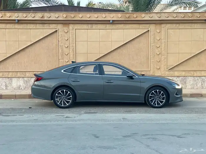 هونداي سوناتا 2020 فل كامل نظيف للبيع بطاقة جمركية 5