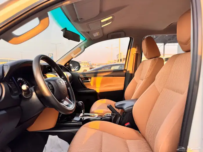 تويوتا فورتشنر 2022 ابيض دبل 10