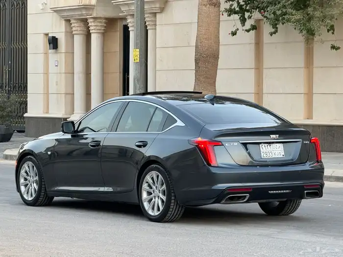 كاديلاك CT5 موديل 2022 فل كامل تحت الضمان والصيانة المجانية 12