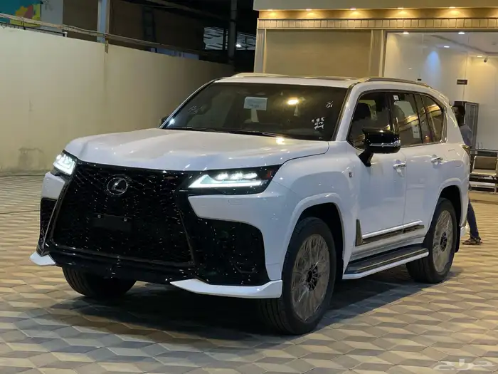 لكزس اف سبورت الساير 2025 2