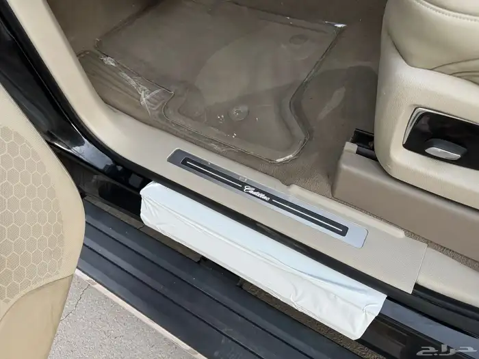 اسكاليد 2015 قصير سعودي اعلى فئه بحالة الوكاله 22