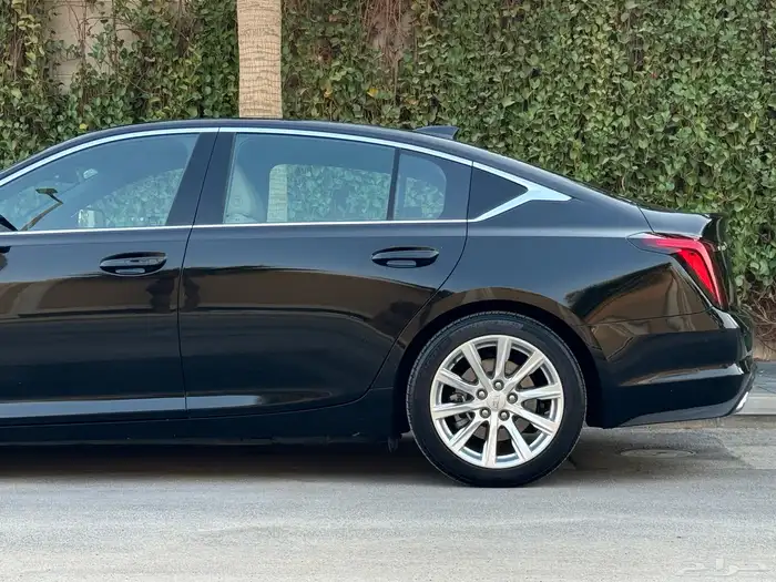 كاديلاك CT5 موديل 2024 ممشى 42 الف تحت الضمان والصيانة 53