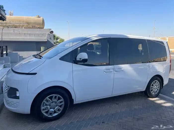 للتنازل او البيع هيونداي ستاريا موديل 2023 ديزل 2