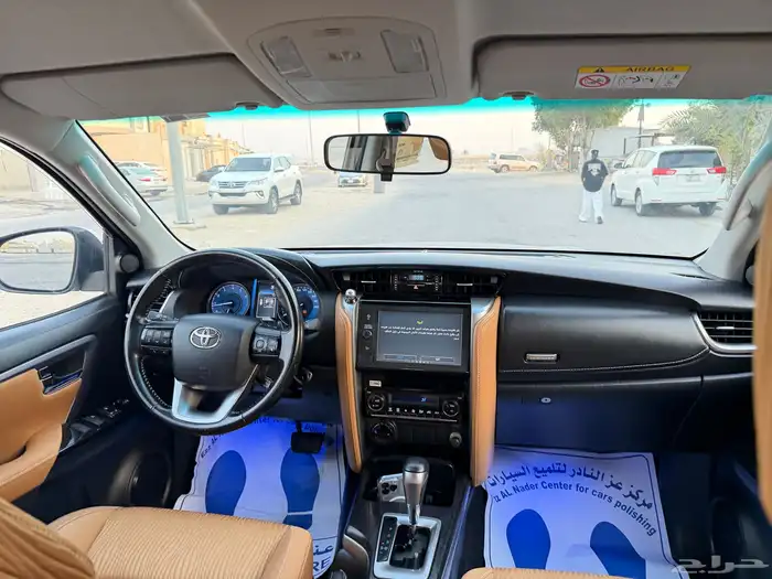فورشنر 2022 VX سعودي نظيف .. 16