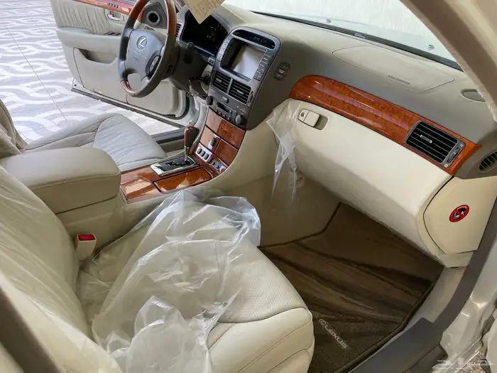 لكزس ( مخزن ) 37