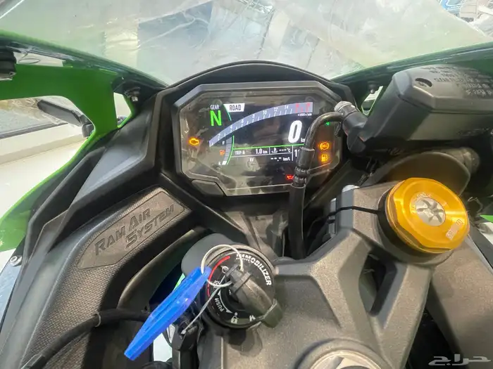 كاوساكي نينجا 2024 ZX4RR 4