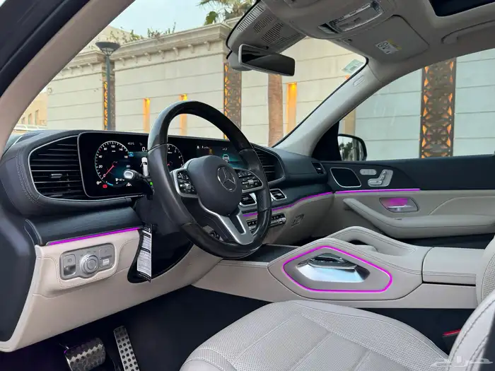 مرسيدس GLS 450 موديل 2020 كت AMG ممشى 68 الف تشيكات وكاله 51
