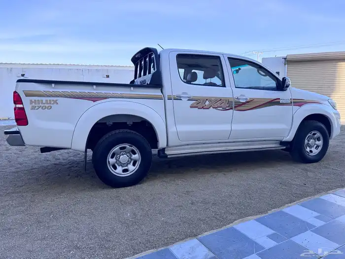 هايلوكس ( مخزن بريمي ) 52