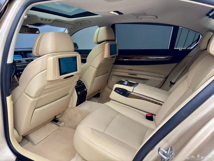 BMW 750Li 2011 ممشى قليل قمة النظافة 13