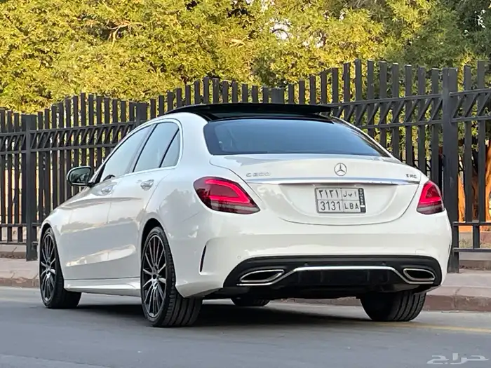 مرسيدس C200 2019 خليجي فل كامل منوة المستخدم 7