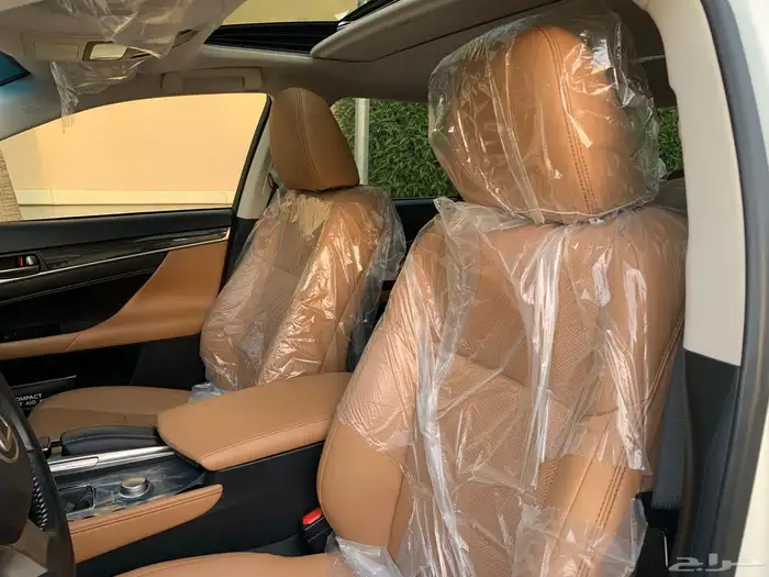 لكزس GS300 موديل 2018 بحالة الوكاله ممشى 26 الف 31