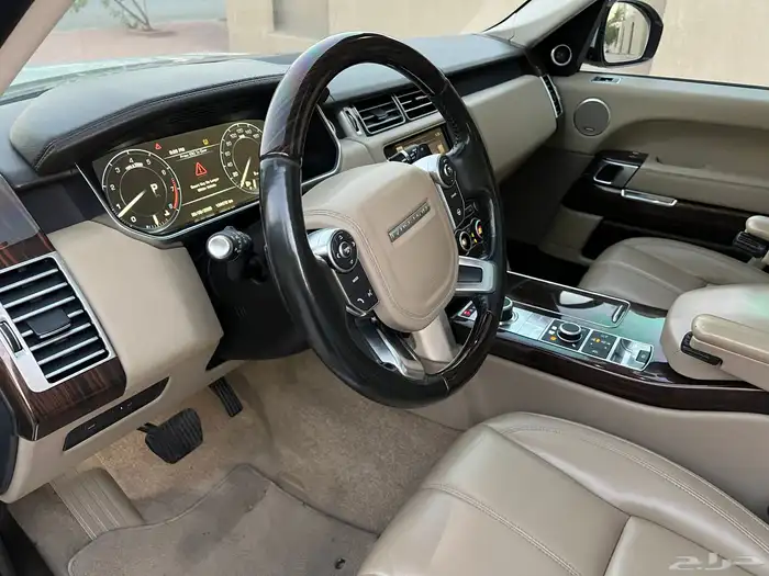 رنج روفر ( فوج ) الموديل 2016 نظيف 13