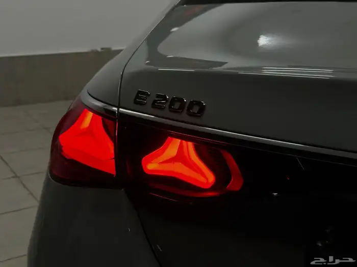 مرسيدس E200 - 2025 اسمنتي 18