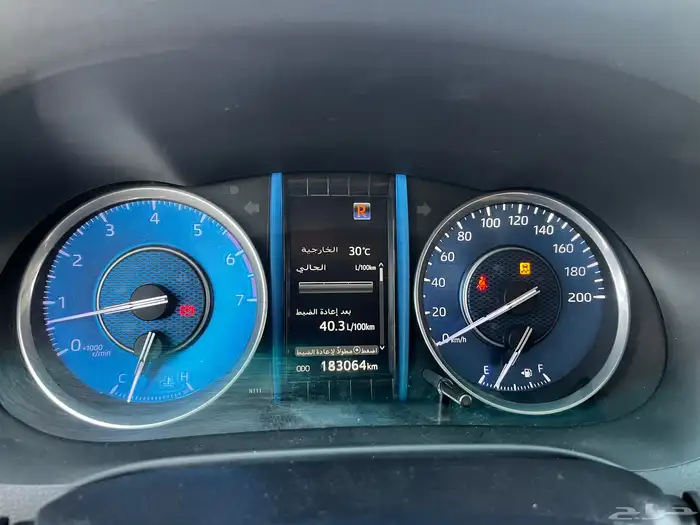 تويوتا فورتشنر Vx بنزين موديل 2022 22