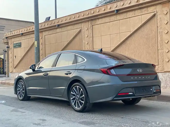 هونداي سوناتا 2020 فل كامل نظيف للبيع بطاقة جمركية 2