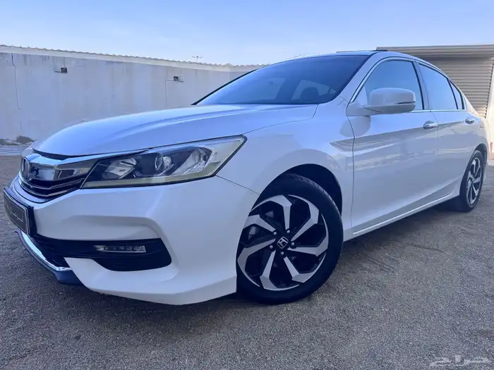 هوندا اكورد ( فل كامل نظيف ) 1