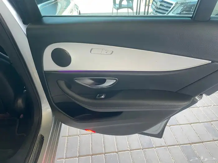 مرسيدس 2021 E250 رادار قياده ذاتيه فتحه سقف ( بنزين ) 2.0T 12