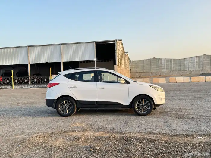 توسان 2016 دبل 6 سرندل للبيع 4