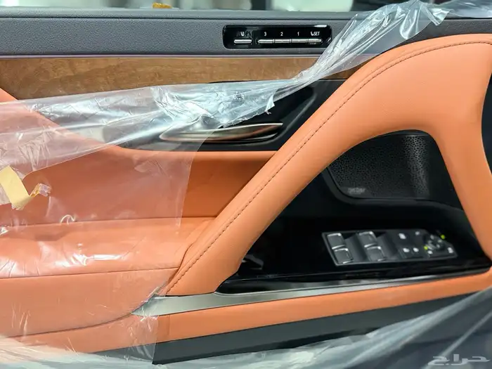 لكزس LX 600 بريمي VIP ابيض بلاك ادشن داخل - جملي نظام 50-50 9