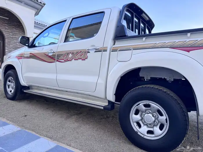 هايلوكس ( مخزن بريمي ) 16