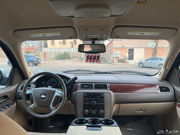 شيفرولية سوبربان 2013 اسود ملكي نظيف للبيع 27