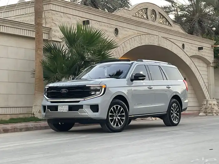 فورد اكسبديشن بلاتينيوم 2025 قمه بالنظافه بحال الوكاله 3