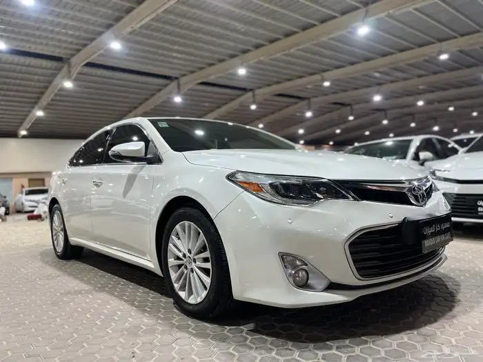 تويوتا افالون2015 فل كامل ليمتيد 8