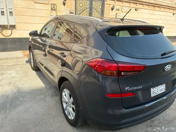 توسان 2021 ماشي نظيف جدا 4