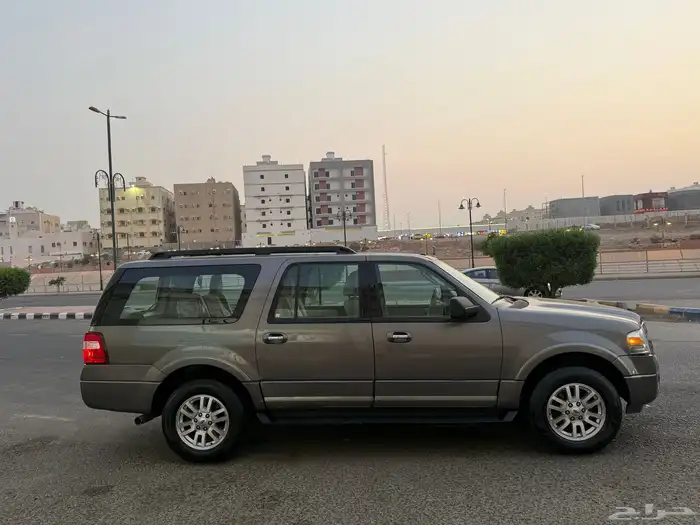 فورد اكسبيدشن 2011 13