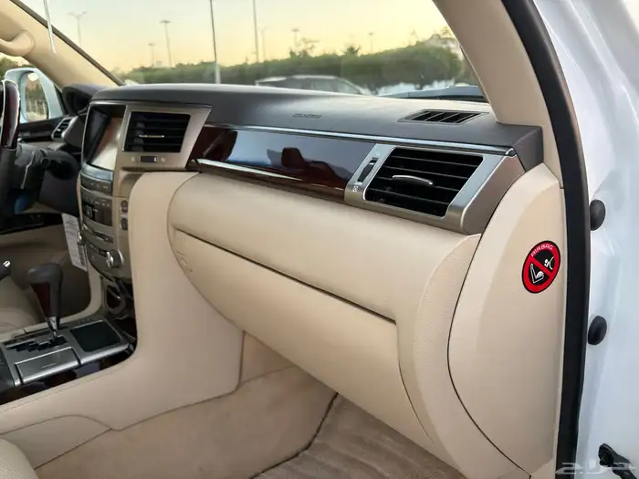 جيب لكزس 2015 مخزن 32