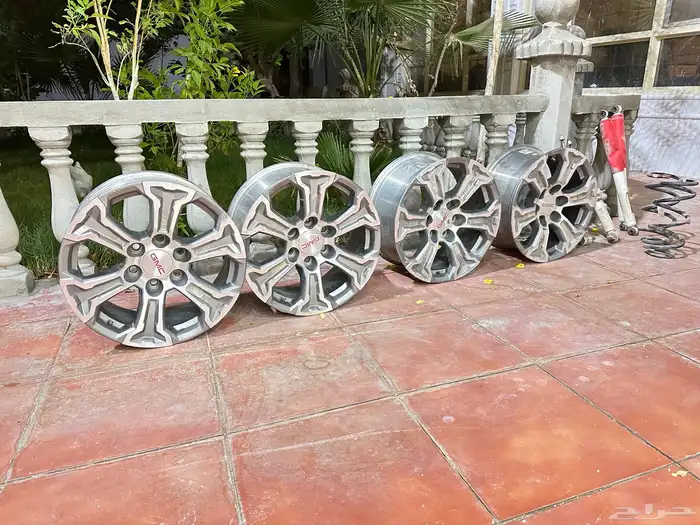 جنوط سييرا وكالة مع يايات ومساعدات 6