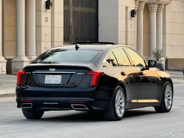 كاديلاك CT5 موديل 2024 ممشى 42 الف تحت الضمان والصيانة 17