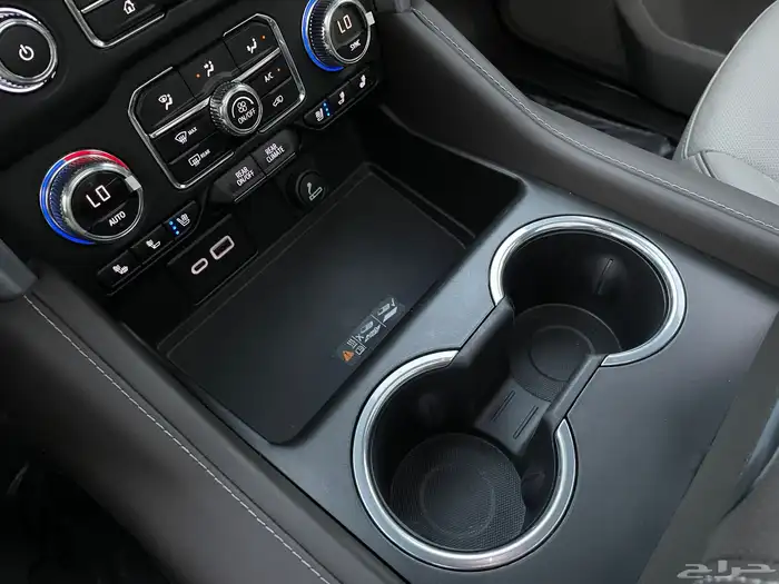 جي ام سي يوكن SLT 2023 فل كامل قمه بالنظافه بحال الوكاله 15