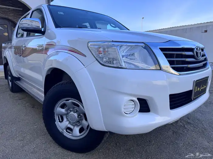 هايلوكس ( مخزن بريمي ) 40